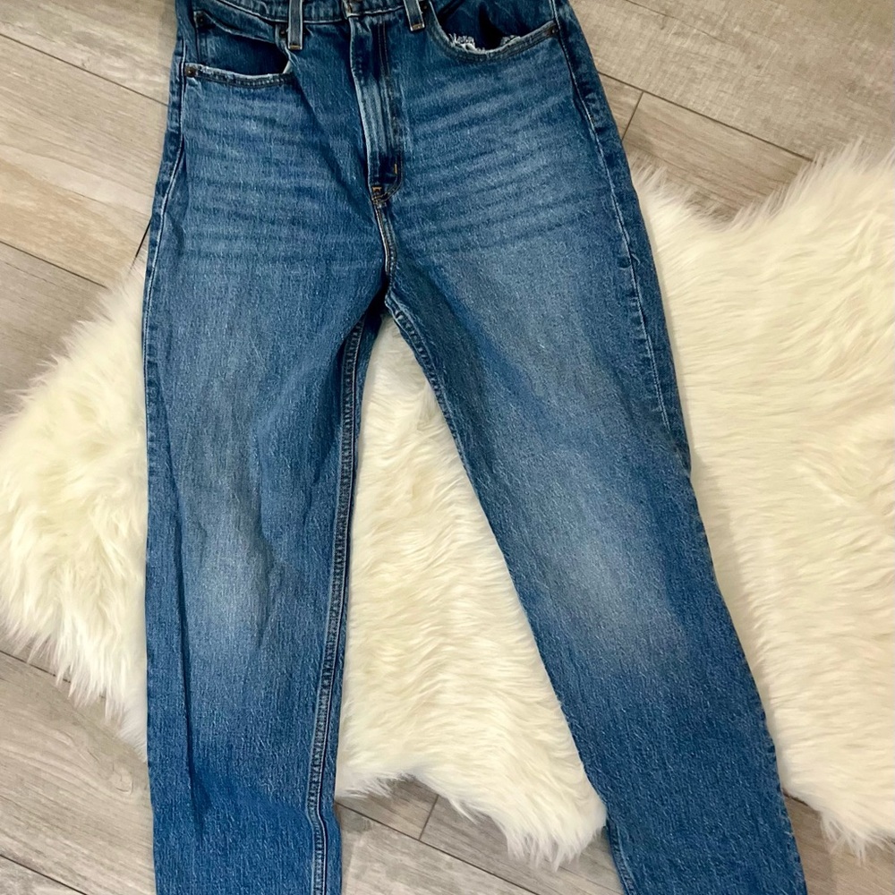 LEVI’S | 70s High Rise Slim Straight Fit Denim Classic Blue Jeans (27/4)